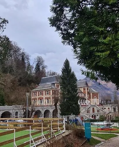 Appartement T3 Eaux-Bonnes アパート オー・ボンヌ